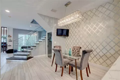 1364 Harbor Vw W, Hollywood, FL 33019