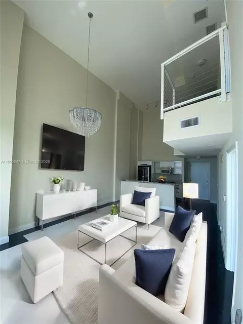 601 NE 36th St #3511, Miami, FL 33137