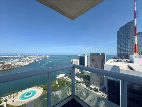 50 Biscayne Blvd #4810, Miami, FL 33132