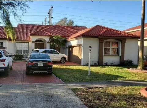 10320 Guatemala St, Hollywood, FL 33026