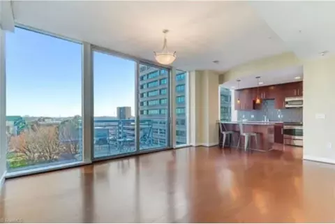 201 N Elm St #508, Greensboro, NC 27401