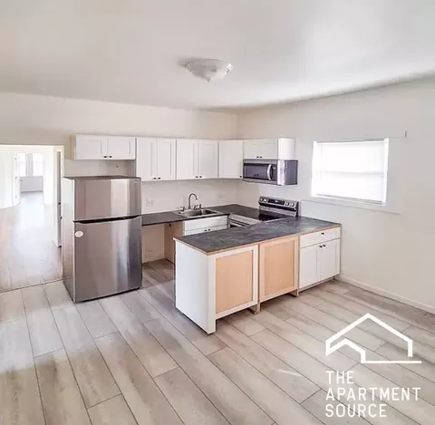 8930 S Baltimore Ave #2, Chicago, IL 60617
