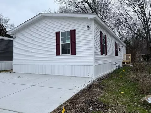 6610 Lear Nagle Rd #157, North Ridgeville, OH 44039