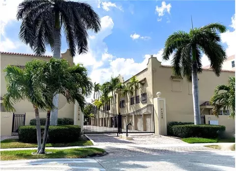 4619 Poinciana St #2A, Lauderdale-by-the-sea, FL 33308
