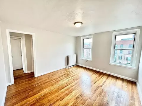 34-47 90th St #H51, Jackson Heights, NY 11372