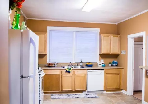 323 S Mckinley Ave, Muncie, IN 47303