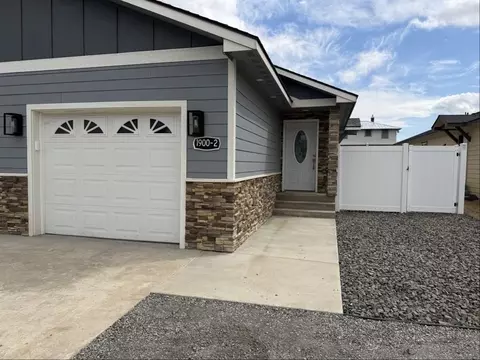 1900 W Mead Ave #2, Yakima, WA 98902