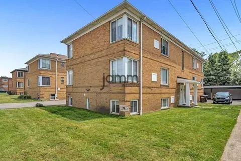 18997 Hilliard Blvd #1, Rocky River, OH 44116