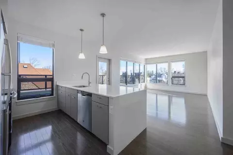 455 Harvard St #404, Brookline, MA 02446