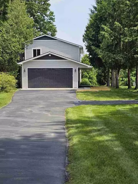 4822 Hillcrest Dr #NA, Clarkston, MI 48346
