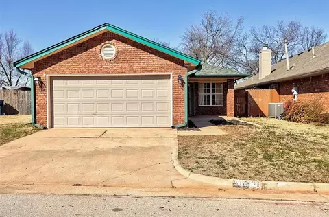 1005 Valley Ct, Edmond, OK 73012