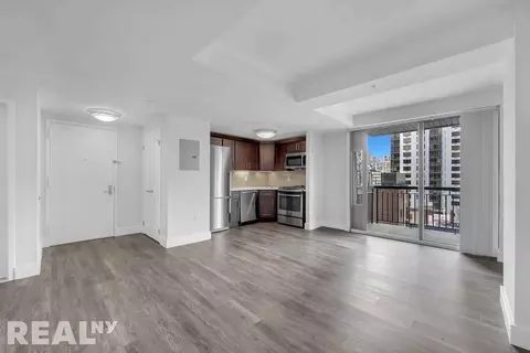 Undisclosed, New York, NY 10128
