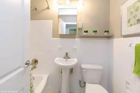 1204 S Washington St, Alexandria, VA 22314