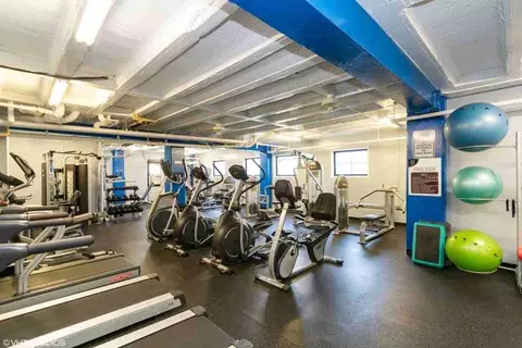 1204 S Washington St, Alexandria, VA 22314