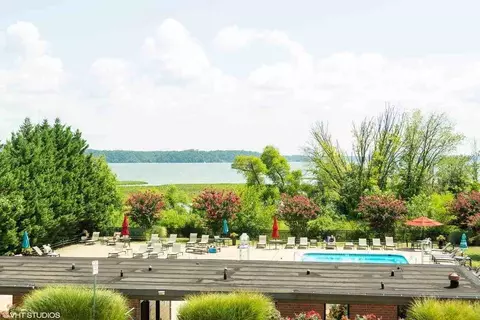 1204 S Washington St, Alexandria, VA 22314