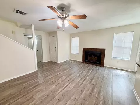3825 Kimberly Dr, Waco, TX 76708 photo 2