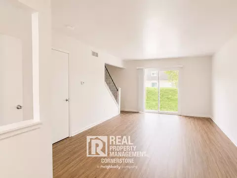5735 E G Ave #4, Kalamazoo, MI 49004