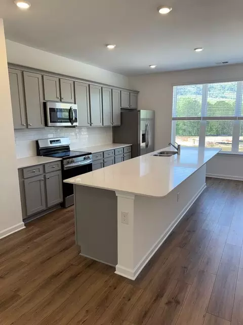 244 Asbury Oak Ln, Chattanooga, TN 37419