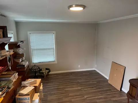 3785 Main St, Springfield, OR 97478