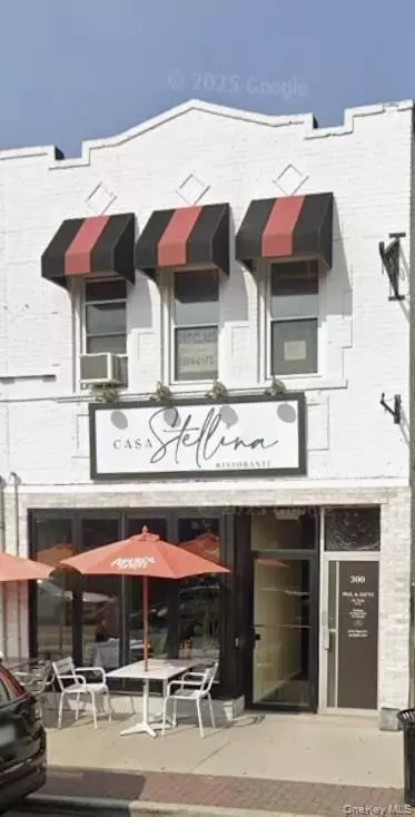 300 Main St # 2, South Farmingdale, NY 11735