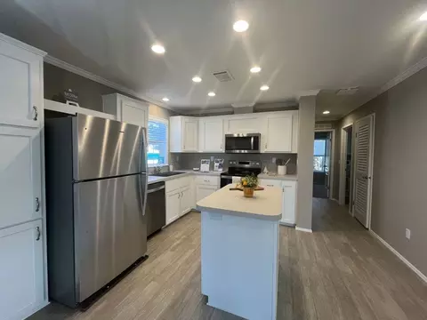 8775 20th St #909, Vero Beach, FL 32966