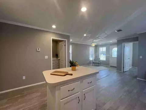 8775 20th St #909, Vero Beach, FL 32966