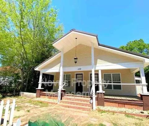 122 Mandeville Ave #A, Carrollton, GA 30117