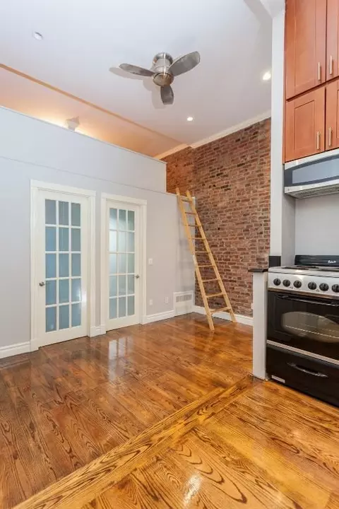 Undisclosed, New York, NY 10011