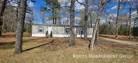 5507 Rivercreek Dr #111, Washington, NC 27889