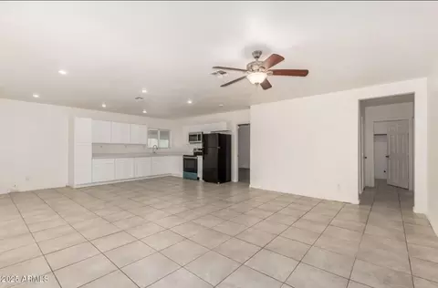 2828 E Chipman Rd #1, Phoenix, AZ 85040