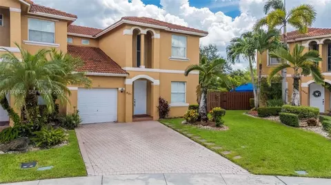 801 NW 134th Ave, Pembroke Pines, FL 33028