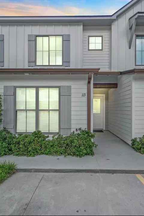 113 Oak Plains Aly # A, Lafayette, LA 70508