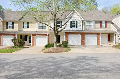 917 Creek Crossing Trl, Whitsett, NC 27377