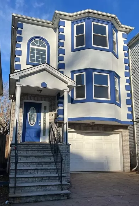 1057 Bond St #1, Elizabeth, NJ 07201