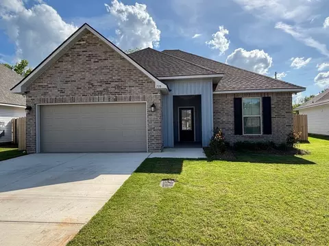 739 Venecia Dr, Bossier City, LA 71111