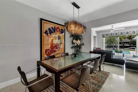 2225 NE 20th Ave, Wilton Manors, FL 33305