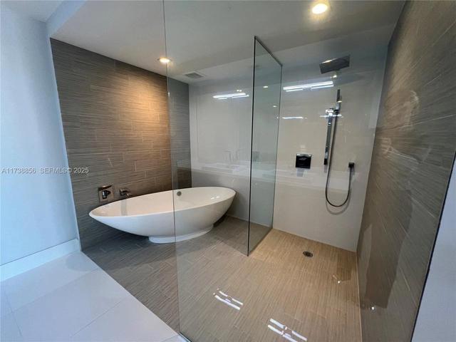 300 Sunny Isles Blvd #4, Sunny Isles Beach, FL 33160