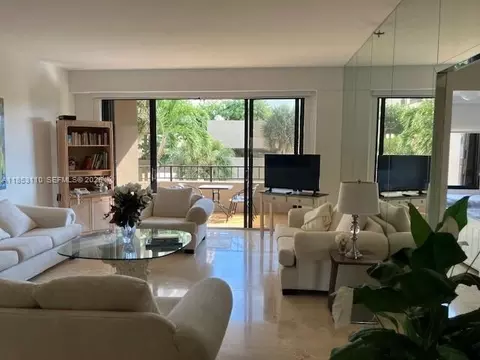 201 Crandon Blvd #207, Key Biscayne, FL 33149