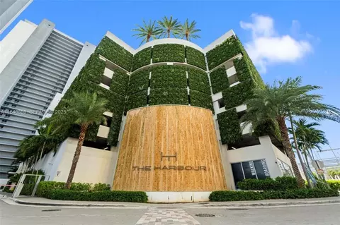 16385 Biscayne Blvd #521, Sunny Isles Beach, FL 33160