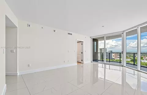 488 NE 18th St #3201, Miami, FL 33132