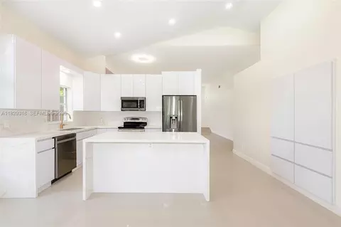 10418 Brasilia St #10418, Hollywood, FL 33026