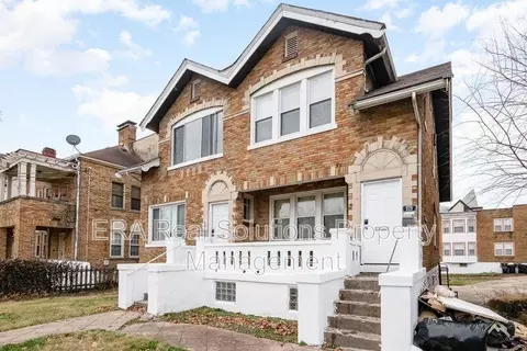 979 Burton Ave, Cincinnati, OH 45229