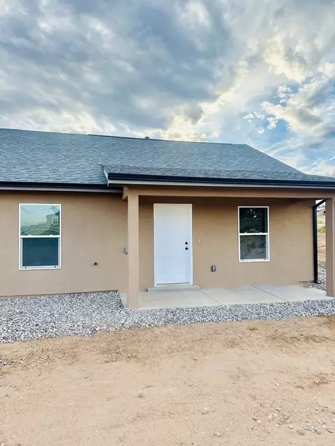 74 Range Rd #1, Edgewood, NM 87015