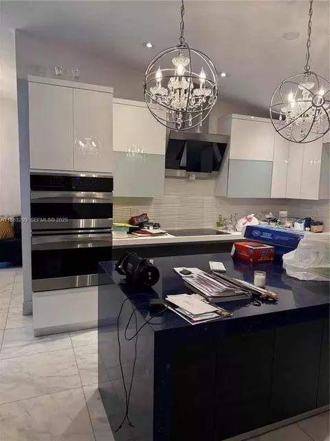 8370 NW 167th St, Miami Lakes, FL 33016
