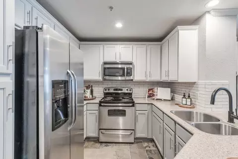 1300 Bering Dr #ALG, Houston, TX 77057