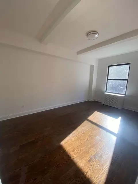 25 W 68th St #PH, New York, NY 10023