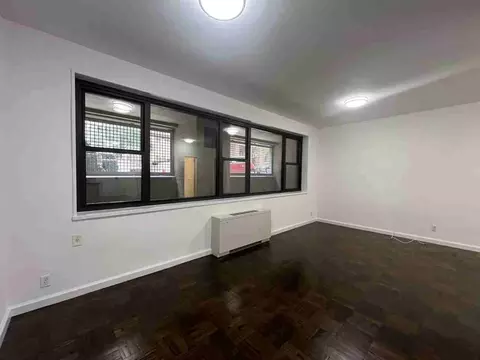 405 E 56th St #1A, New York, NY 10022