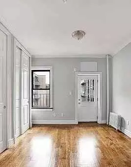 697 10th Ave #2RN, New York, NY 10036