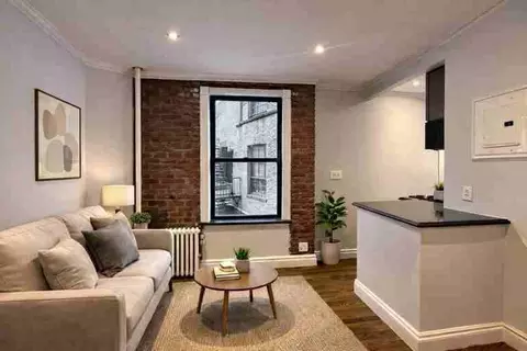 416 E 13th St #6B, New York, NY 10009