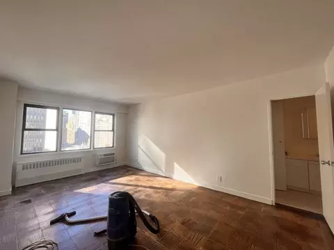 236 E 36th St #LOBD0, New York, NY 10016